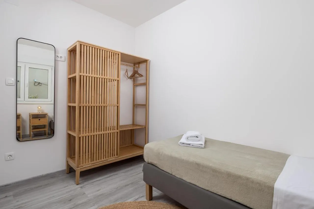 Hendrix Apartment 노비비노돌스키